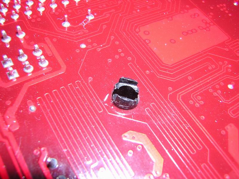 Fixation carte mère 3